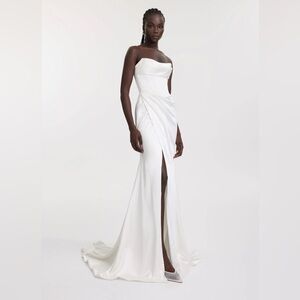 KYHA BRIDAL | Apollo gown - Elegant White Strapless wedding gown